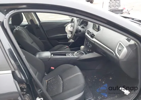 2018 Mazda Mazda3 Sport z USA, uszkodzony, nr VIN 3MZBN1U79JM181618